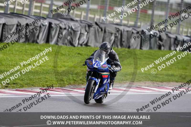 donington no limits trackday;donington park photographs;donington trackday photographs;no limits trackdays;peter wileman photography;trackday digital images;trackday photos